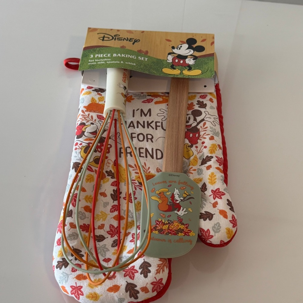 Disney Mickey Mouse Fall Baking Set 3 Piece Oven Mitt Spatula Whisk